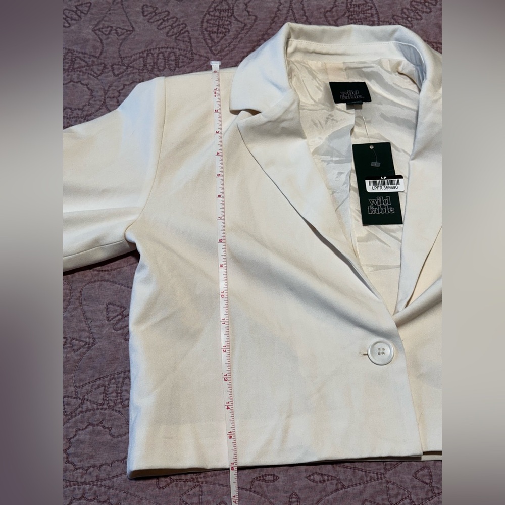 NWT Wild Fable Cropped Blazer - Picture 9 of 12